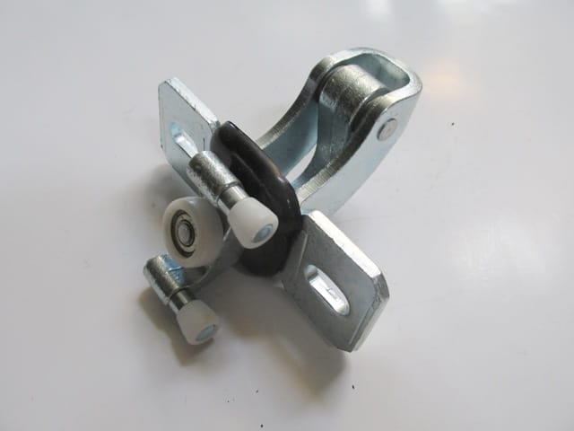 Peugeot Boxer Sürgülü Kapı Orta Ray Bağlantısı Sağ (1994-2002)