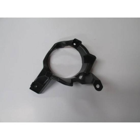 Toyota Rav4 Sis Lamba İç Bağlantı Braketi Sol Sis Delikli (2013-2016) Toyota Rav4 Sis Lamba İç Bağlantı Braketi Sol Sis Delikli (2013-2016)