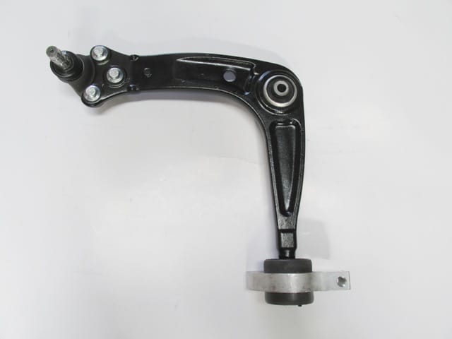 Peugeot 508 Ön Alt Tabla Sol Rotilli/burçlu/takozlu (2011-2014) OEM 3520Y0