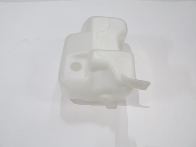 Volkswagen Golf Ön Cam Su Bidonu/deposu Motorsuz (1998-2004)