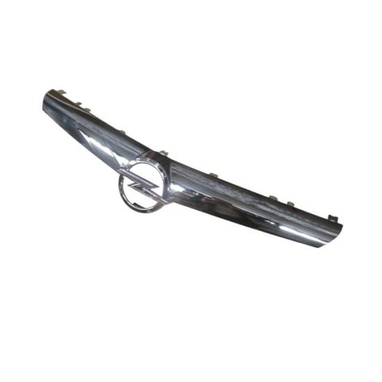 Opel Astra- J Ön Panjur Üst Nikelajı Armalı (2010-2012) Opel Astra- J Ön Panjur Üst Nikelajı Armalı (2010-2012)