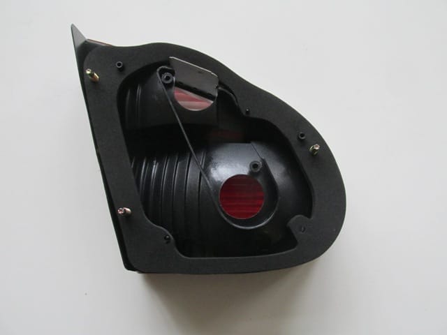 Daewoo Lanos İç Stop Lambası Sağ Kırmızı/beyaz (1997-2000) OEM 963... Daewoo Lanos İç Stop Lambası Sağ Kırmızı/beyaz (1997-2000) OEM 963...