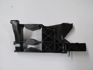 Audi A6 Far Alt Bağlantı Braketi Sağ Plastik (2012-2014)