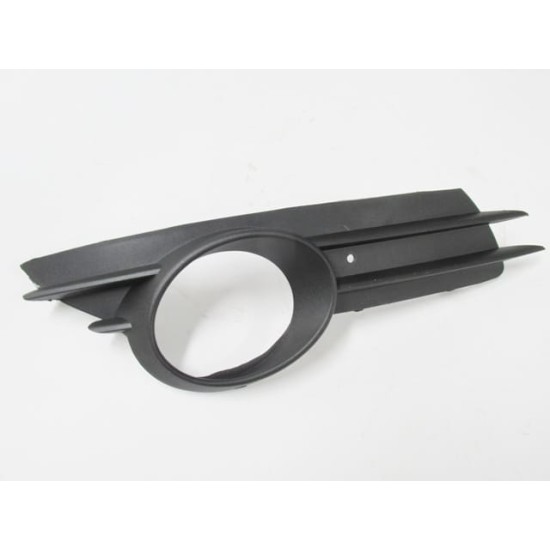 Opel Corsa- D Sis Lamba Kapağı Sağ Sis Delikli (2007-2011)
