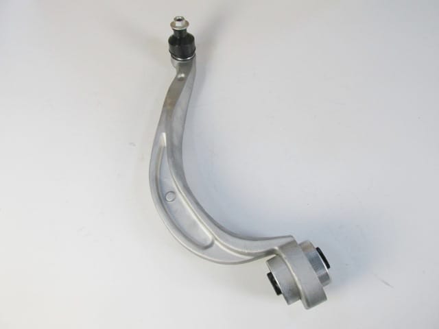 Audi A5 Ön Alt Tabla Sol Eğri Tip Burçlu/rotilli Alüminyum (2008-2012) OEM 8K0407693F Audi A5 Ön Alt Tabla Sol Eğri Tip Burçlu/rotilli Alüminyum (2008-2012) OEM 8K0407693F