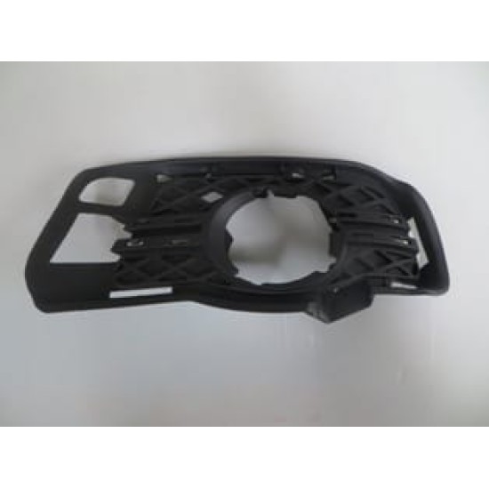 Mercedes C Class- W204 Sis Lamba Kapağı Sol Sis Delikli (2007-2011) Mercedes C Class- W204 Sis Lamba Kapağı Sol Sis Delikli (2007-2011)