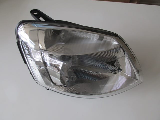 Peugeot Partner Far Lambası Sağ Elektrikli/motorlu H4 (2003-2009) OEM 6205.AW