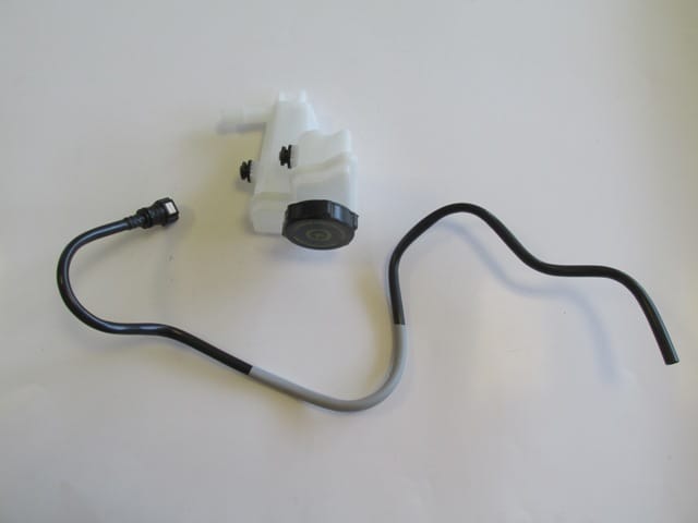 Ford Fiesta Hidrolik Direksiyon Yağ Hazne Deposu (2000-2002)
