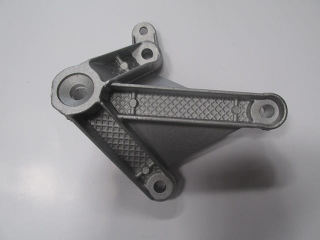 Dacıa Sandero Motor Takozu Bağlantı Kulağı 1.5dcı (2009-2012)