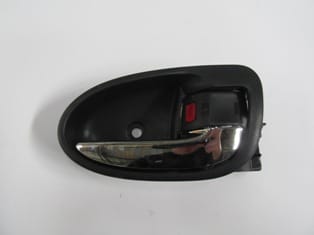 Toyota Yarıs Ön/arka Kapı İç Açma Kolu Sağ Siyah (2006-2011)