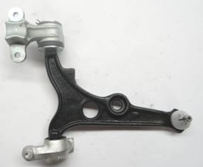 Peugeot Expert Ön Alt Tabla Sağ Rotilli/burçlu (1996-2004)