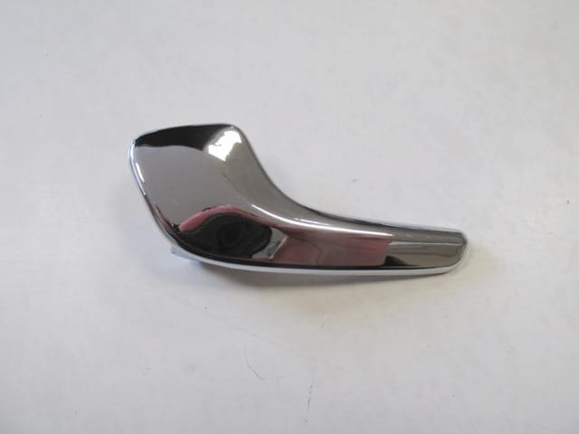 Opel Corsa D Arka Kapı İç Açma Kolu Elceği Sol Nikelajlı (2007-2014) OEM 136044