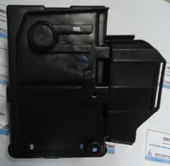 Ford Focus Akü Yuva Plastiği Alt (2005-2007)