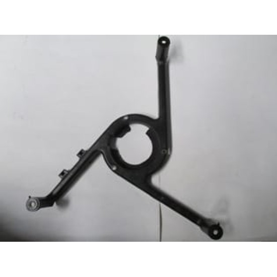 Skoda Fabia Fan Motoru Bağlantı Braketi (2007-2010) Skoda Fabia Fan Motoru Bağlantı Braketi (2007-2010)