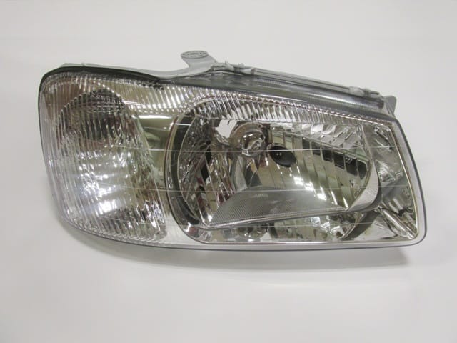 Hyundai Accent- Milenyum Far Lambası Sağ Manuel (2000-2002)