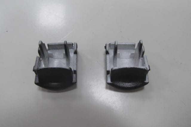 Mercedes C Class- W203 Ön Sol Kapı Sağ/sol Açma Düğme Butonu Set (2000-2007) OEM A2038210679P1 Mercedes C Class- W203 Ön Sol Kapı Sağ/sol Açma Düğme Butonu Set (2000-2007) OEM A2038210679P1
