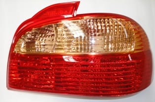 Toyota Avensıs Stop Lambası Sağ Kırmızı/beyaz (2001-2002)