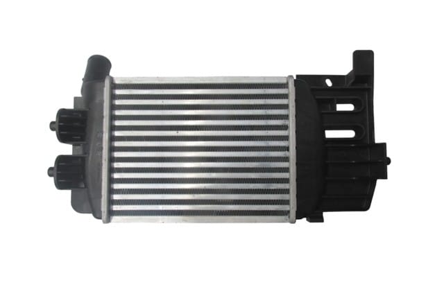 Toyota Yarıs Turbo Soğutma Radyatörü 1.4 D4d Oris (2010-2011)