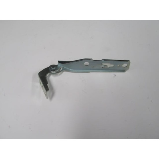 Audi A4 Kaput Menteşesi Sol (2002-2005) Audi A4 Kaput Menteşesi Sol (2002-2005)