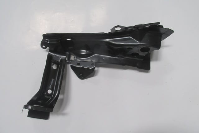Mazda 3 Ön Panel Üst Parça Sol (2014-2016)