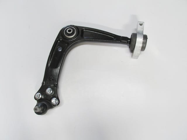 Peugeot 508 Ön Alt Tabla Sol Rotilli/burçlu/takozlu (2011-2014) OEM 3520Y0