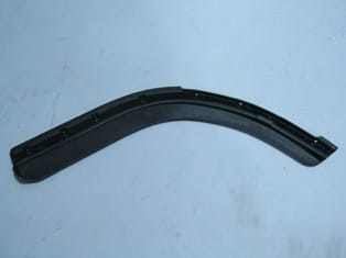 Mitsubishi Canter- Fuso Çamurluk Ağzı Plastiği Sol (2006-2012)