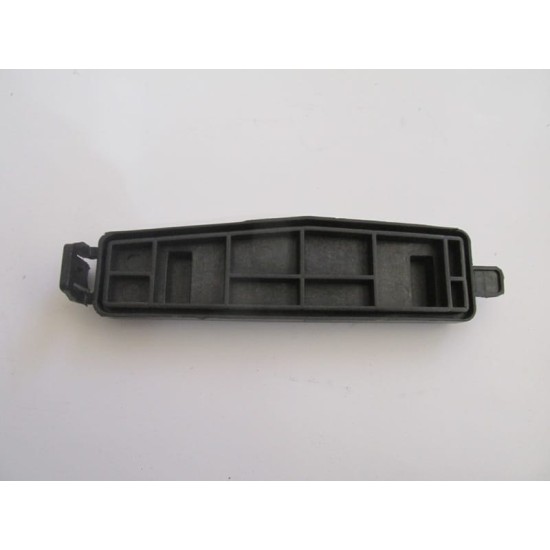 Hyundai I20 Polen Filtre Kapağı (2013-2014) Hyundai I20 Polen Filtre Kapağı (2013-2014)