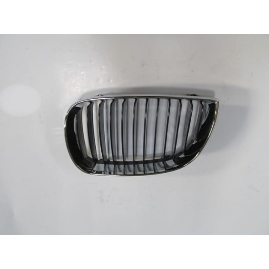 Bmw 1 Serı- E87 Ön Panjur Sol Siyah/nikelaj Çerçeveli (2004-2008)
