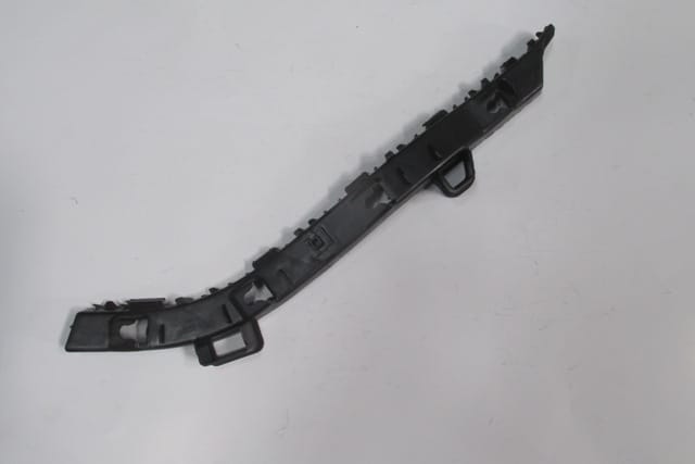 Kia Cerato Arka Tampon Bağlantı Braketi Sol Plastik (2016-2018) OEM 86613-A7000 Kia Cerato Arka Tampon Bağlantı Braketi Sol Plastik (2016-2018) OEM 86613-A7000