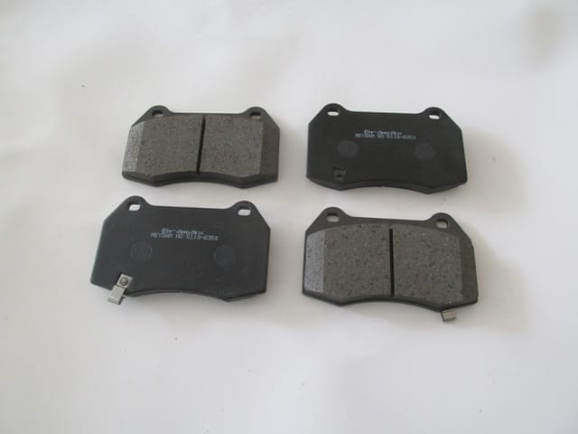 Nissan 350- Z Ön Fren Balatası (2004-2006) OEM 41060-CD094