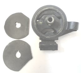 Suzuki Swift Ön Motor Takozu Sağ 1.6cc Manuel (1989-1996)