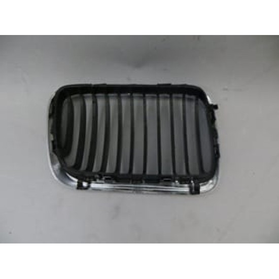 Bmw 3 Serı- E36 Ön Panjur Sol Siyah/nikelaj Çerçeveli (1994-1998) Bmw 3 Serı- E36 Ön Panjur Sol Siyah/nikelaj Çerçeveli (1994-1998)
