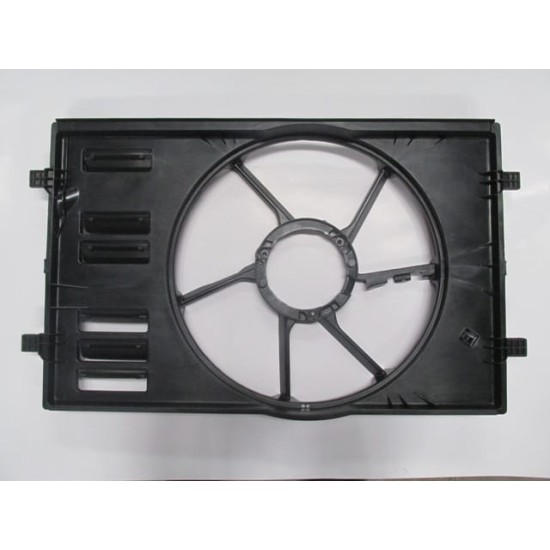 Skoda Superb Radyatör Fan Davlumbazı Boş Gövde (2015-2018) Skoda Superb Radyatör Fan Davlumbazı Boş Gövde (2015-2018)