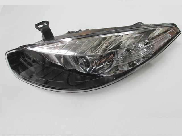 Renault Fluence Far Lambası Sol Elektrikli/motorlu E Marklı (2013-2016) OEM 260600738R Renault Fluence Far Lambası Sol Elektrikli/motorlu E Marklı (2013-2016) OEM 260600738R
