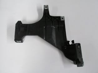 Audi A4 Far Alt Bağlantı Braketi Sağ Plastik (2013-2015)