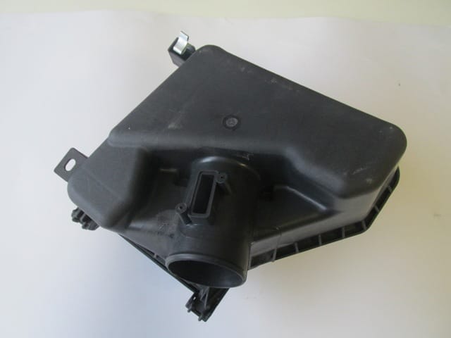 Toyota Auris Hava Filtre Kutusu (2013-2015)