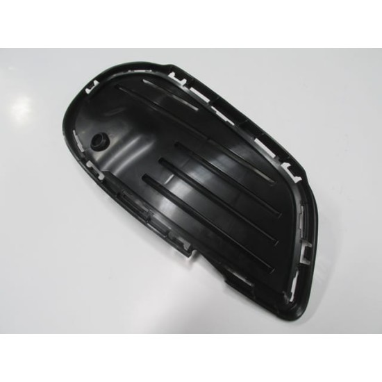 Mercedes C Class- W205 Sis Lamba Kapağı Braketi Sol Sensör