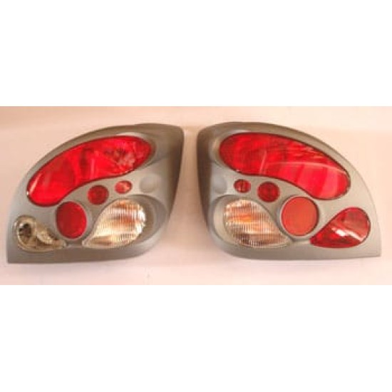 Ford Fiesta Modifiye Stop Lambası Sağ/sol Set 2 Parça Ford Fiesta Modifiye Stop Lambası Sağ/sol Set 2 Parça
