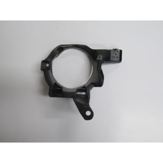 Toyota Rav4 Sis Lamba İç Bağlantı Braketi Sağ Sis Delikli (2013-2016)