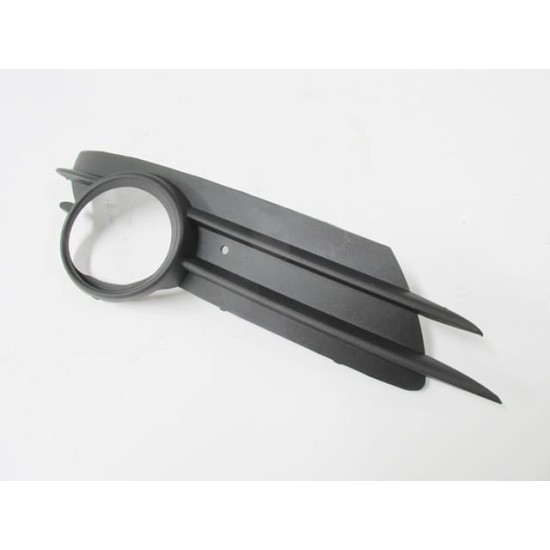 Opel Corsa- D Sis Lamba Kapağı Sağ Sis Delikli (2007-2011)