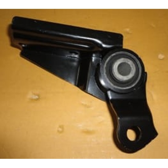 Toyota Yarıs Motor Takozu Sağ 1,5cc (2006-2011)