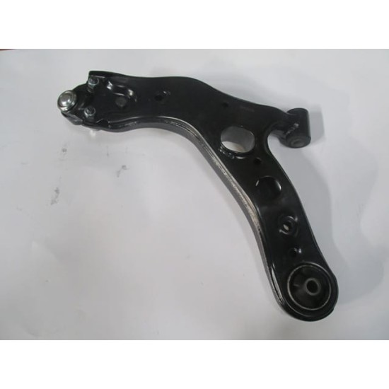 Toyota Rav4 Ön Alt Tabla Sağ Burçlu/rotilli (2006-2009) Toyota Rav4 Ön Alt Tabla Sağ Burçlu/rotilli (2006-2009)