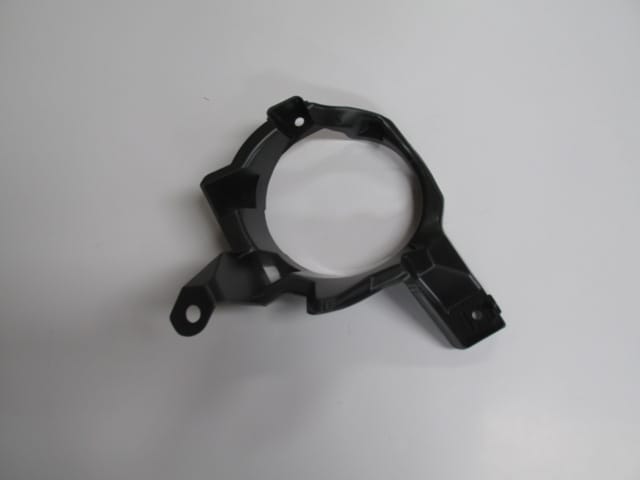Toyota Rav4 Sis Lamba İç Bağlantı Braketi Sağ Sis Delikli (2013-2016) Toyota Rav4 Sis Lamba İç Bağlantı Braketi Sağ Sis Delikli (2013-2016)