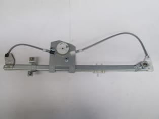 Peugeot Boxer Ön Cam Krikosu Sol Elektrikli/motorsuz (2007-2013)