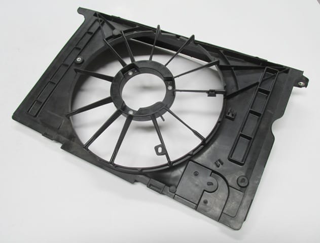 Toyota Avensis Radyatör Fan Davlumbazı Boş Gövde Benzinli Tip (2010-2014) OEM 16711-22150 Toyota Avensis Radyatör Fan Davlumbazı Boş Gövde Benzinli Tip (2010-2014) OEM 16711-22150