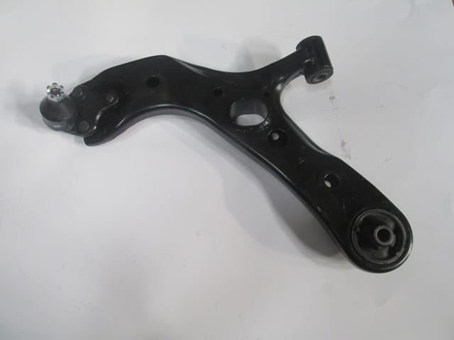 Toyota Rav4 Ön Alt Tabla Sol Burçlu/rotilli (2006-2009)