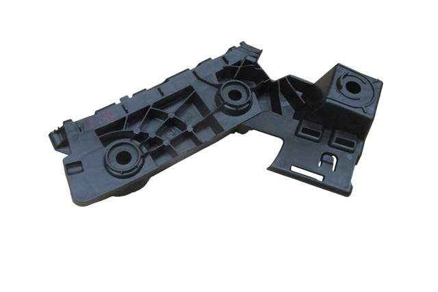 Volkswagen Golf Arka Tampon Bağlantı Braketi Alt Sağ Plastik (2021-2025) OEM 5H6807394D