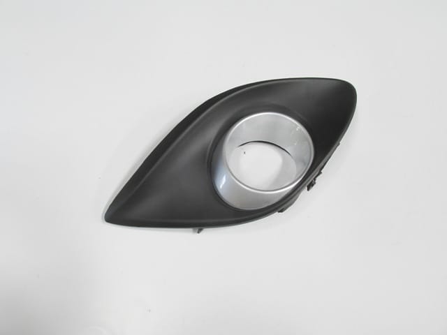 Mazda 2 Sis Lamba Kapağı Sağ Sis Delikli/çerçevesi Gümüş Gri (2012-... Mazda 2 Sis Lamba Kapağı Sağ Sis Delikli/çerçevesi Gümüş Gri (2012-...