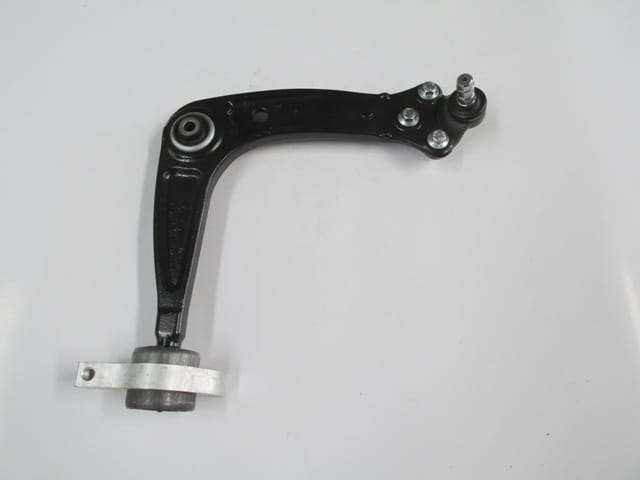 Peugeot 508 Ön Alt Tabla Sağ Rotilli/burçlu/takozlu (2011-2014) OEM 3521V1
