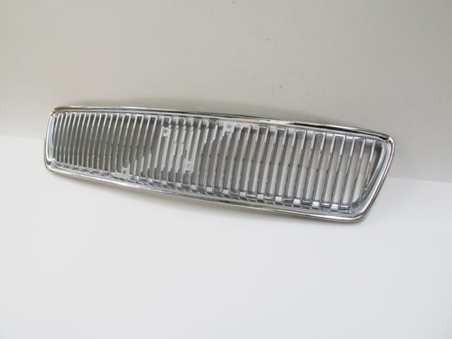 Volvo S40 Ön Panjur Nikelajlı (1996-2000)